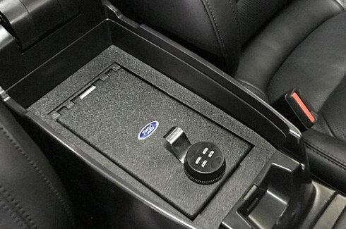 Descubre Accesorios Ford Bronco en CA, Vehículo Asegurado por la Tapa de la consola
